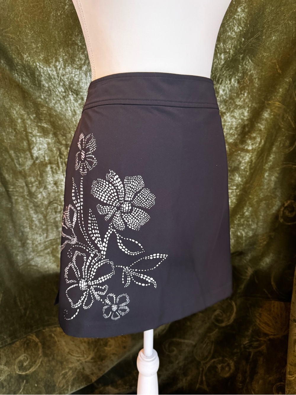Izod Black Skort with Floral Motif